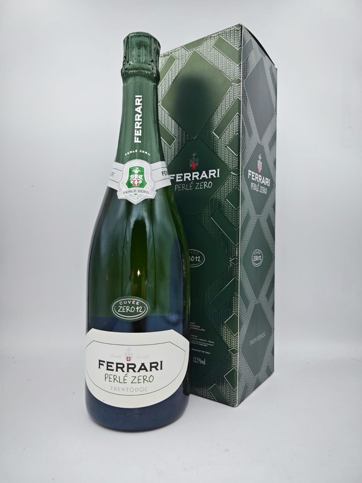 Trento Dosaggio Zero DOC Perlé Zero Cuvée Zero 2012 Ferrari