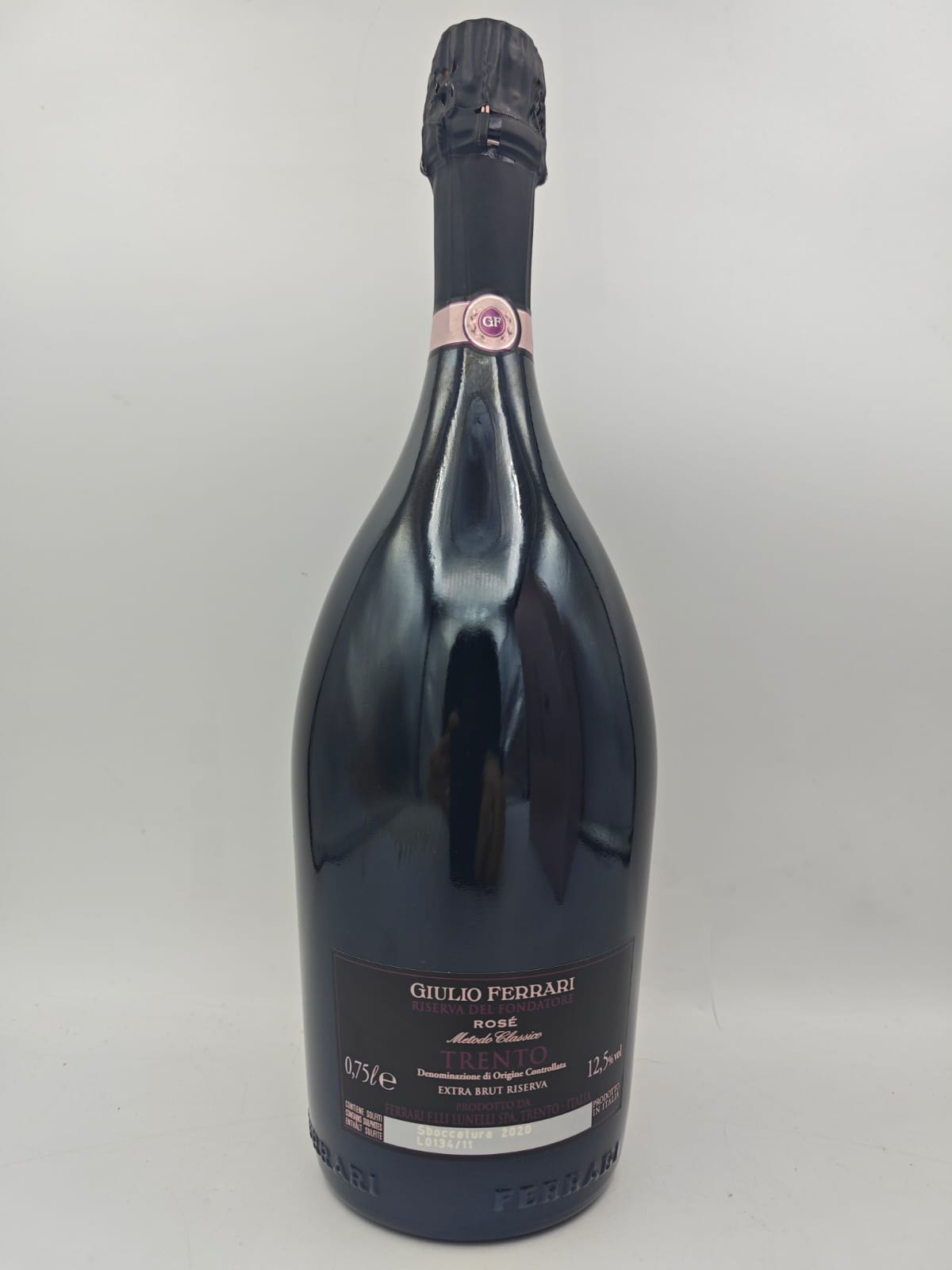 Giulio Ferrari Rosè 2008 Trento DOC Riserva del Fondatore Ferrari con Astuccio