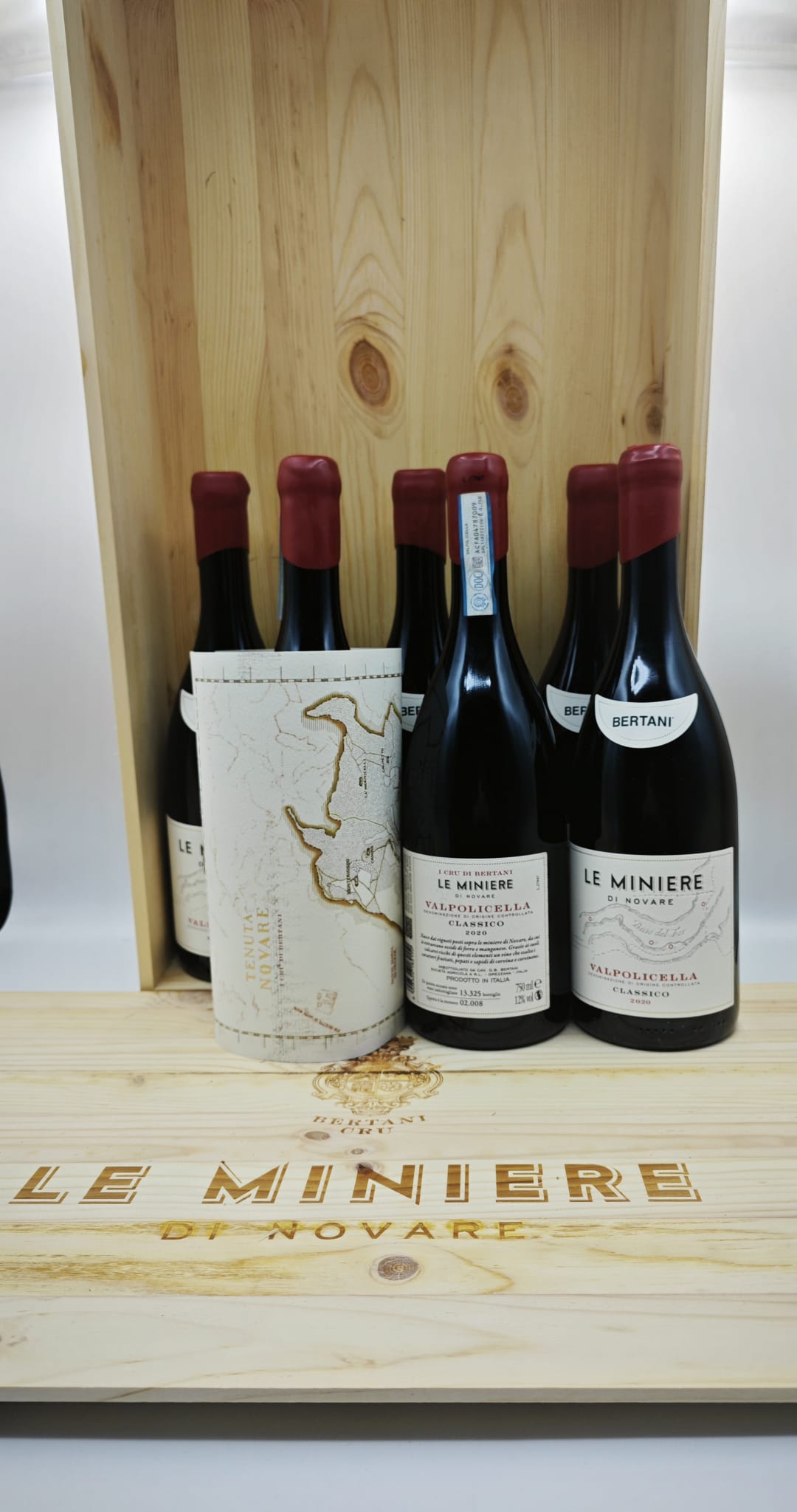 Bertani Cru - Le Miniere di Novare Valpolicella Classico Doc 2020 Bertani Cassa Legno 6 Bottiglie