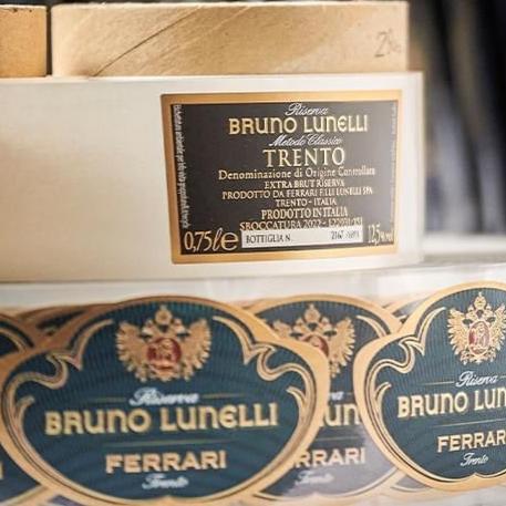 BRUNO LUNELLI RISERVA 2006 blockchain Cent'anni - Cofanetto - Trento DOC - Ferrari