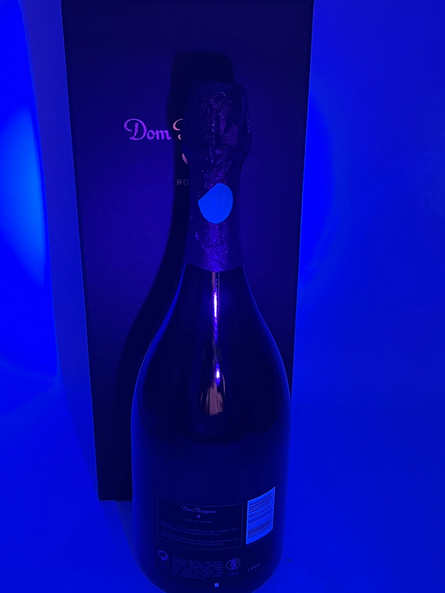 Dom Pérignon : Vintage rosato 2008 CHAMPAGNE DOM PERIGNON ROSÈ 2008 (ASTUCCIO)