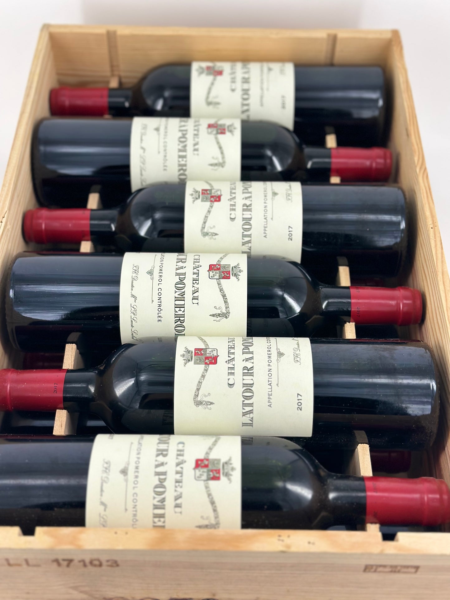 CHATEAU LATOUR A POMEROL 2017 0.75 LT.CASSA LEGNO 12 BOTT