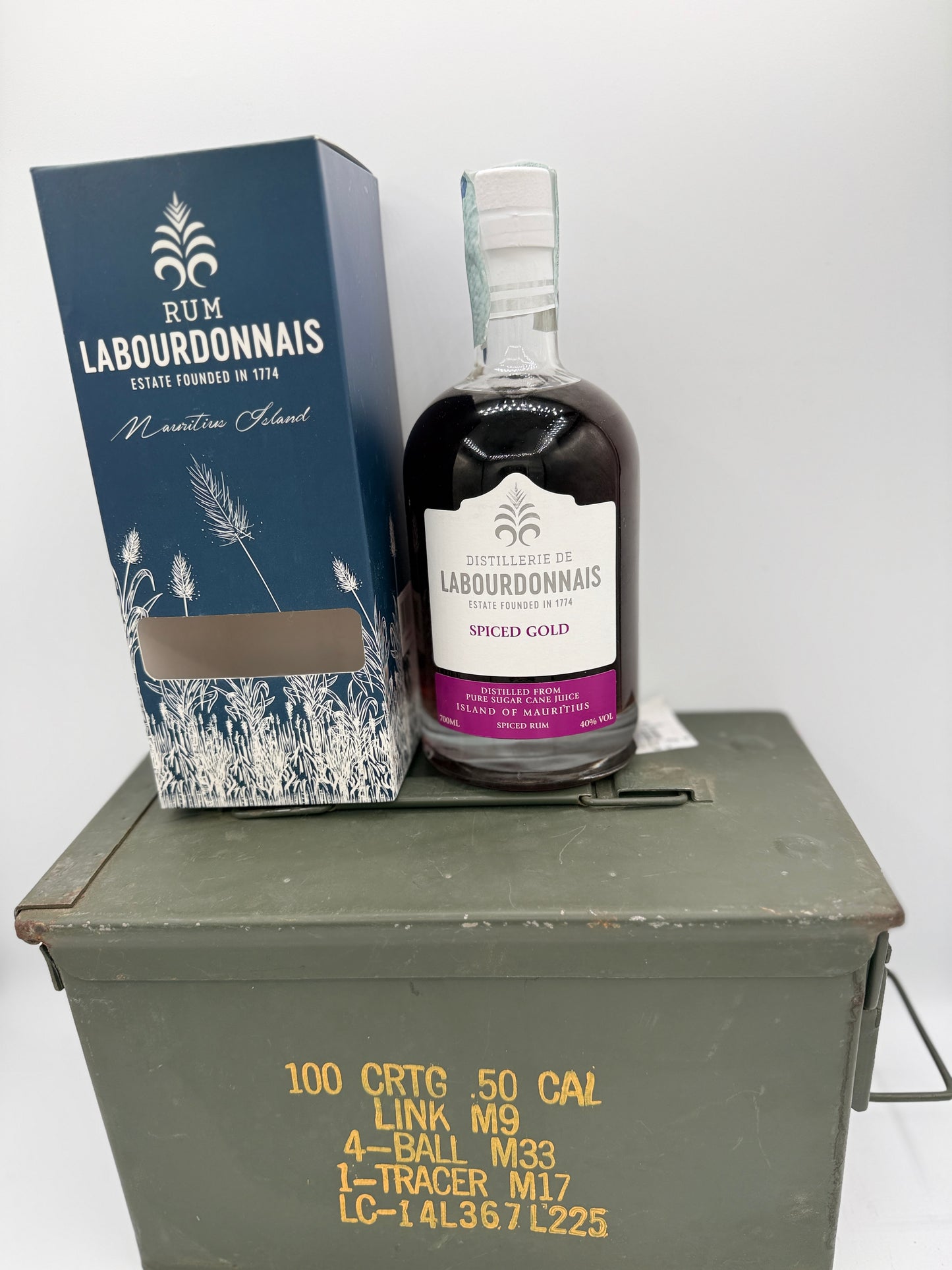 RUM LABOURDONNAIS SPICED GOLD ASTUCCIATO IN CASSA MUNIZIONI CL 70