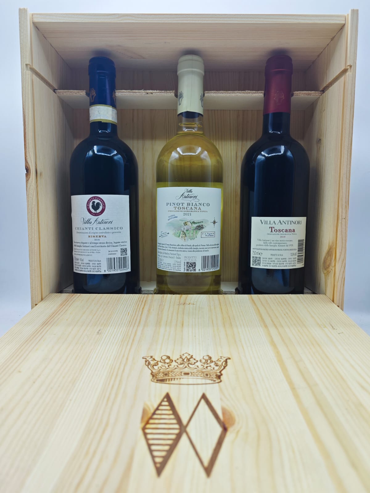 Cassetta 3BT Villa Antinori - 1bt Villa Antinori rosso 2019 1bt Villa Antinori riserva 2019 1bt Pinot Bianco 2021 - Antinori