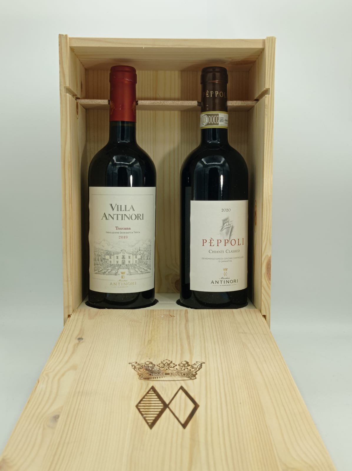 Cassetta in Legno da 2 bottiglie: Pèppoli, Chianti Classico DOCG 2019 Villa Antinori, Toscana IGT 2020 - Antinori