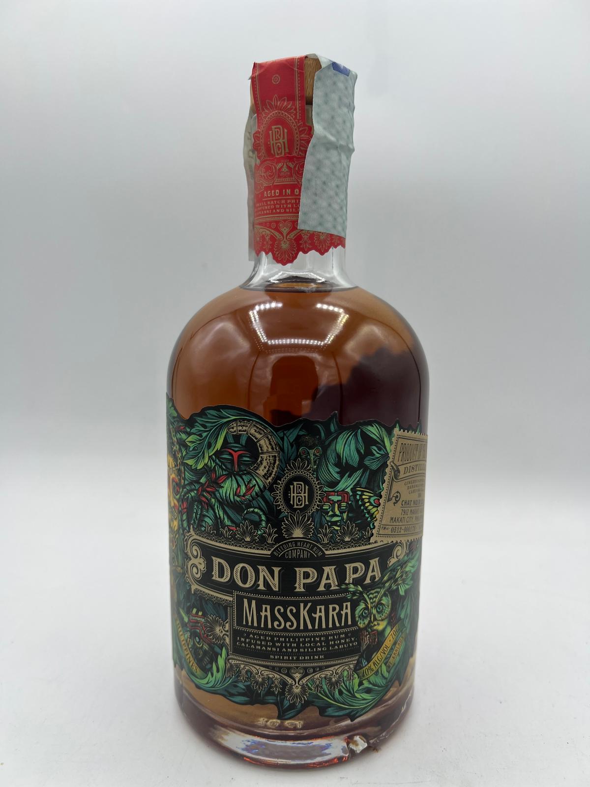 – Don Rum 0,70l Papa Masskara vol. Ostinati (Astucciato) 40% Enoteca