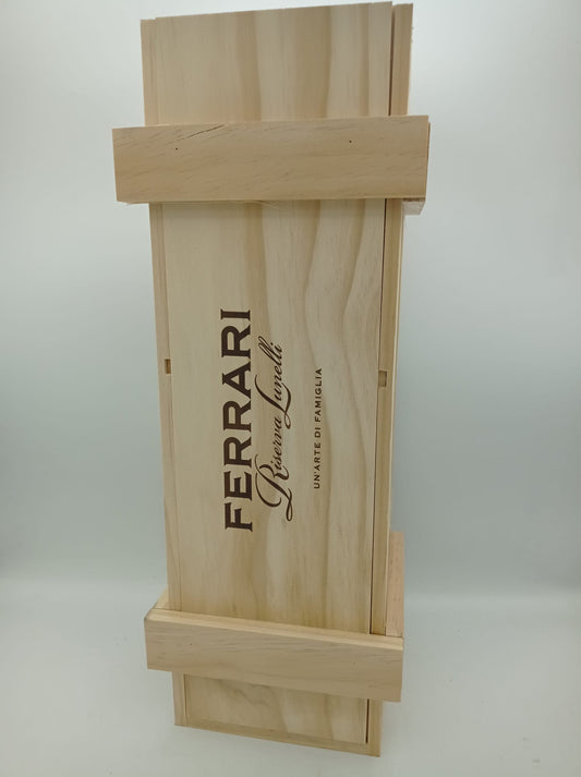 Ferrari Riserva Lunelli 2015 cassa legno 1.5L Trento DOC