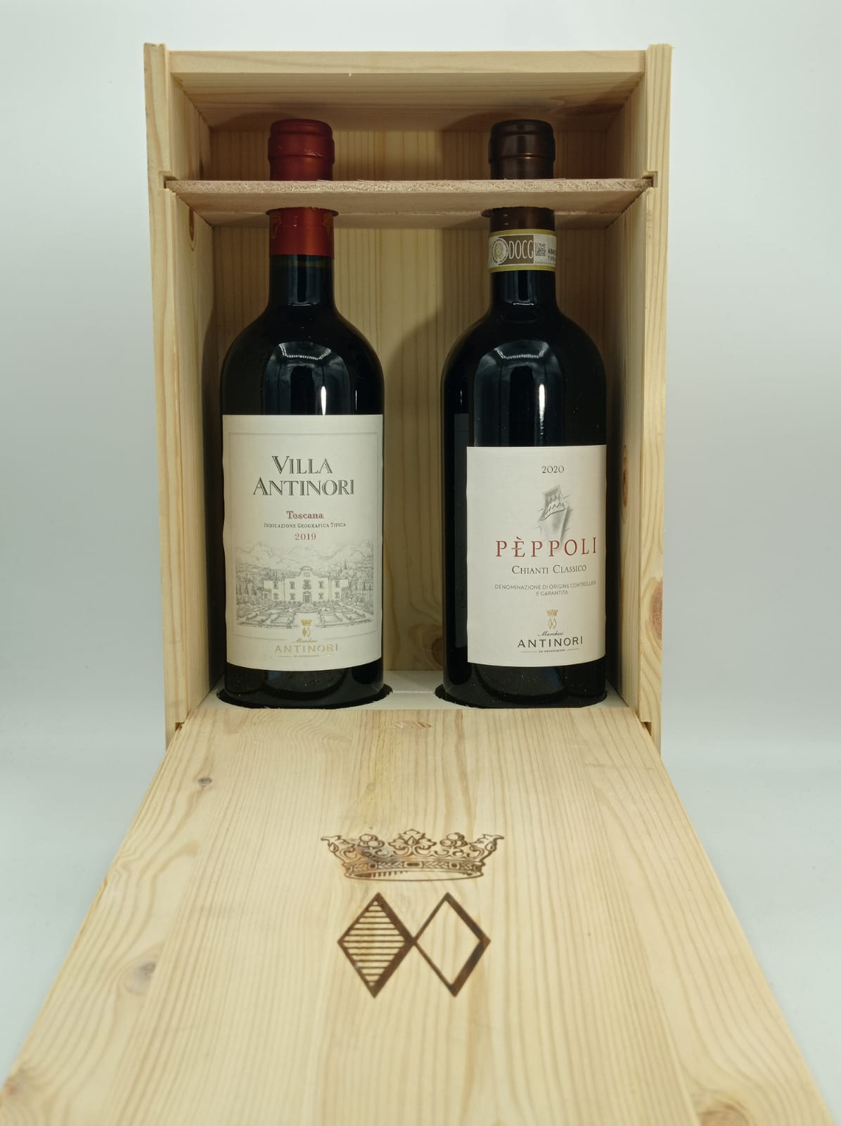 Cassetta in Legno da 2 bottiglie: Pèppoli, Chianti Classico DOCG 2019 Villa Antinori, Toscana IGT 2020 - Antinori