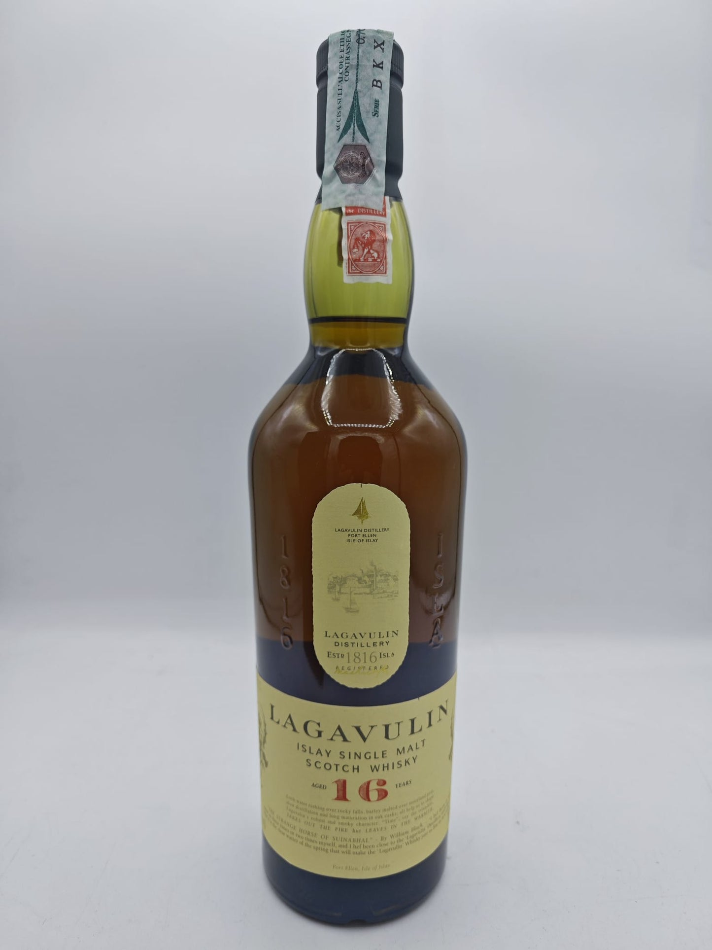 Islay Single Malt Scotch Whisky 16 YO - Lagavulin (0.7l, astuccio)