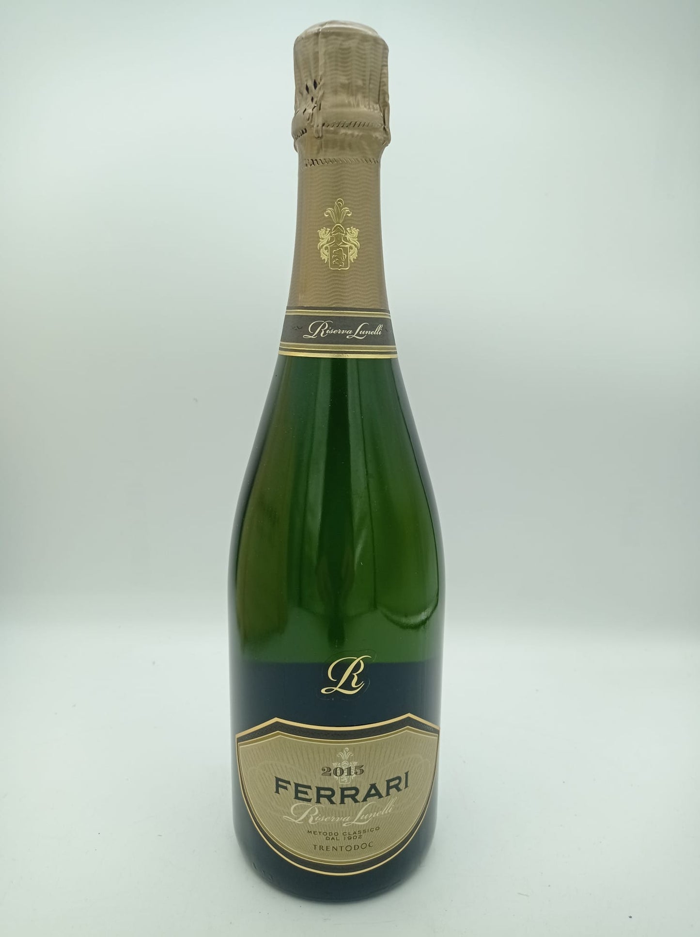 Ferrari Extra Brut Riserva Lunelli 2015