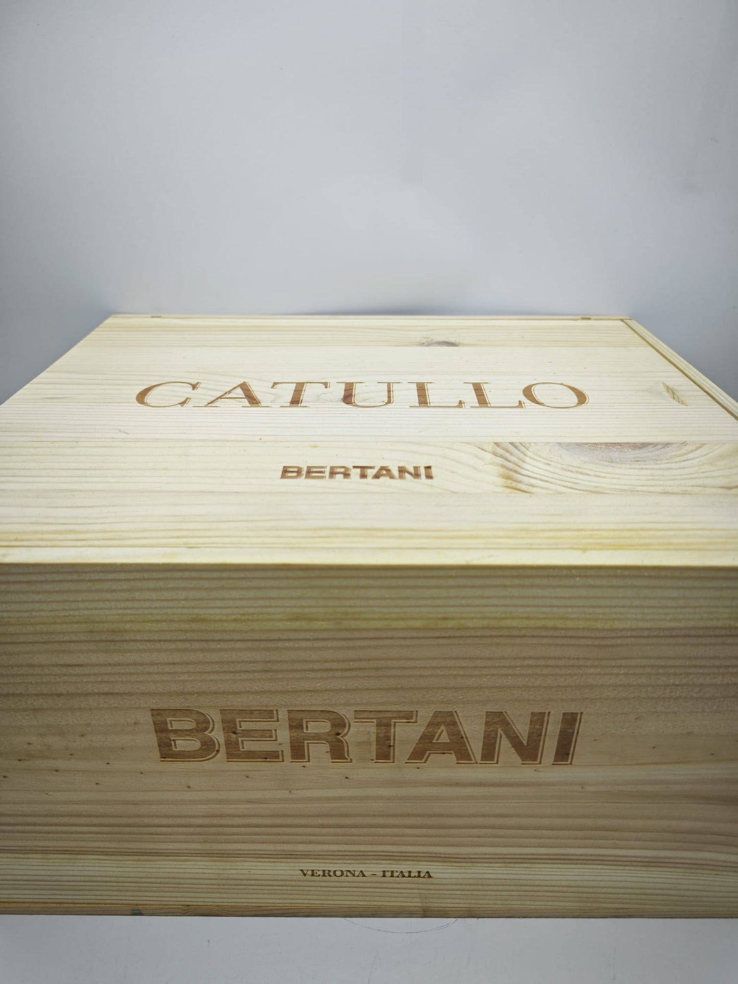 “Catullo” Ripasso Valpolicella Classico Superiore DOC 2017 Bertani · 6 bottiglie in cassetta di legno