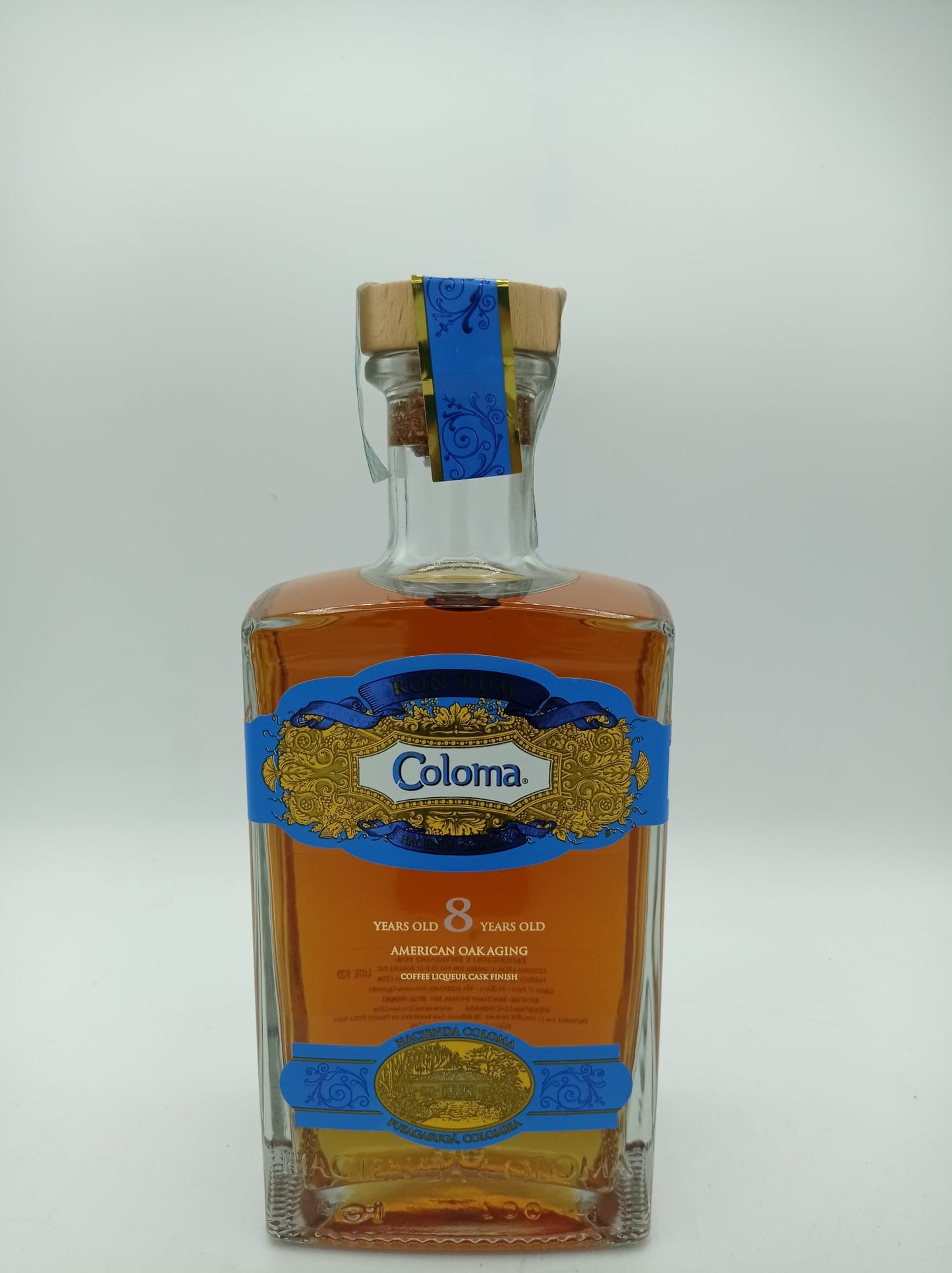 Coloma 8 Years Old 40% Vol. 0,7l in Giftbox