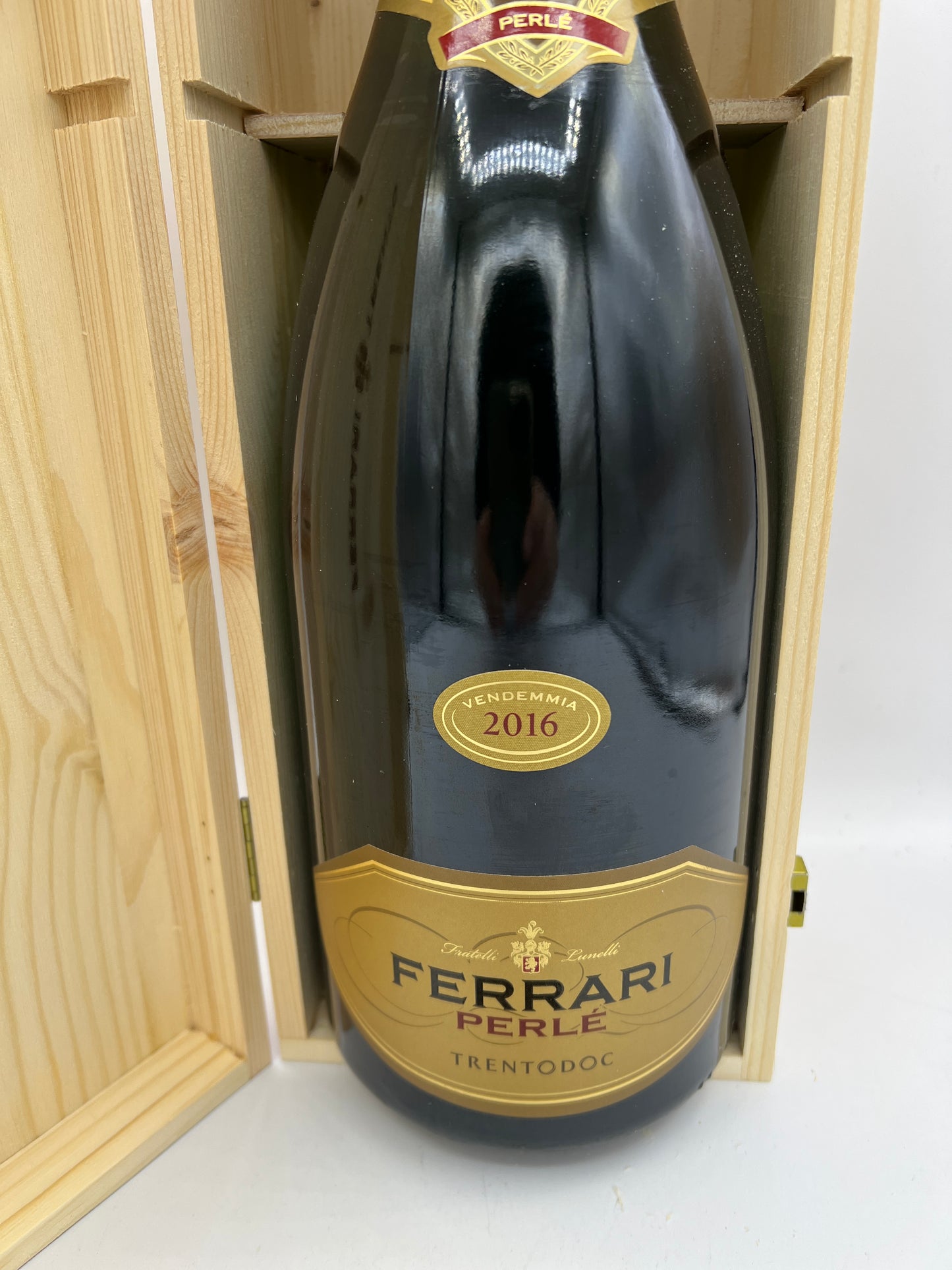 Trento DOC Perlé 2016 magnum 1,5l Ferrari Cassetta di legno