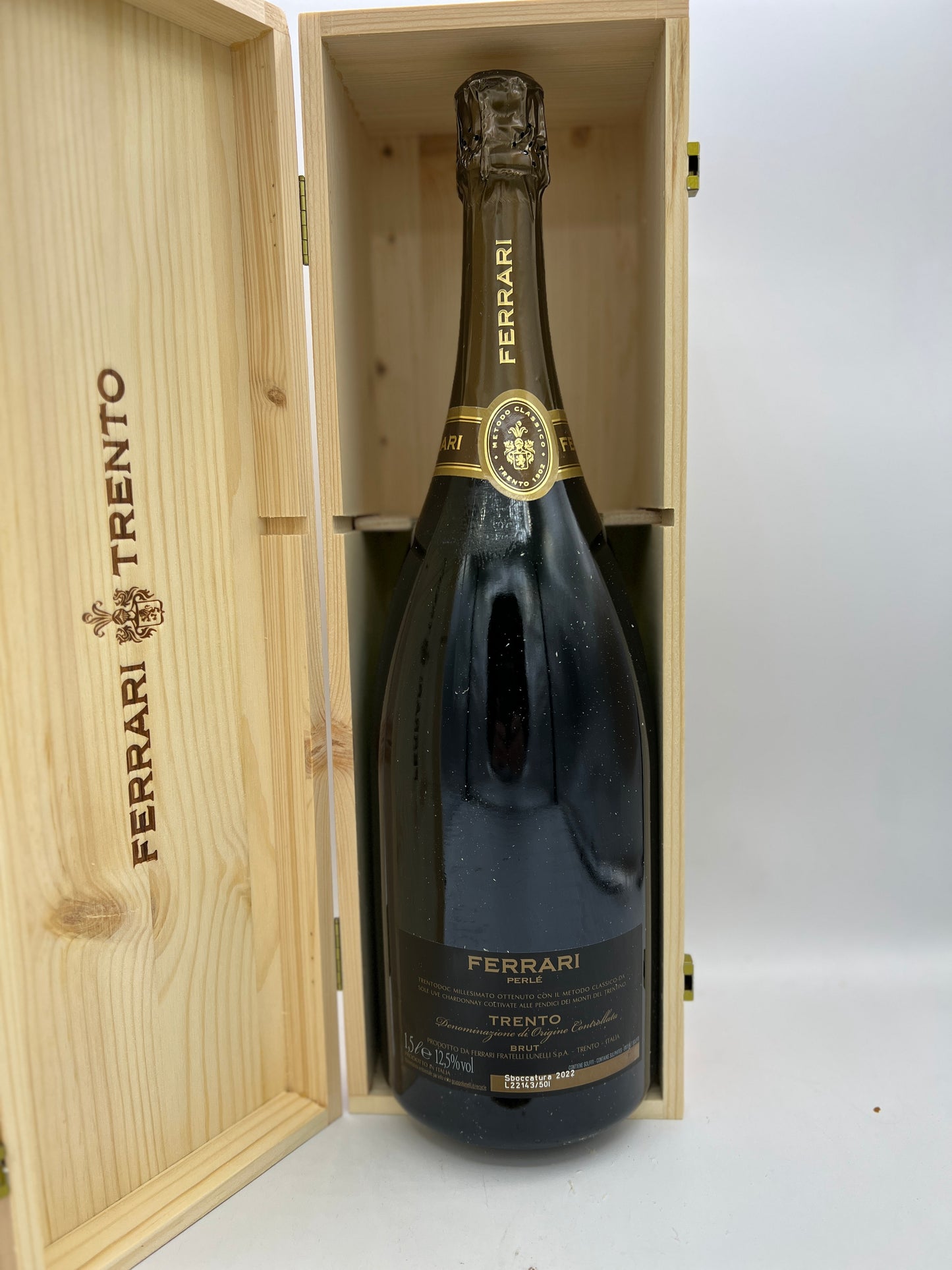 Trento DOC Perlé 2016 magnum 1,5l Ferrari Cassetta di legno