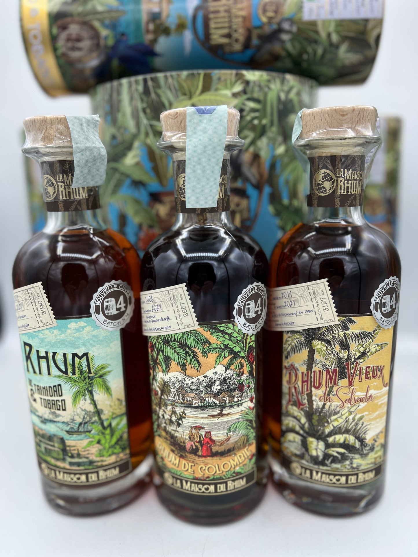 LA MAISON DU RHUM 3 bt di Rum La Maison Du Rhum Batch N° 4a Scelta + Confezione x3